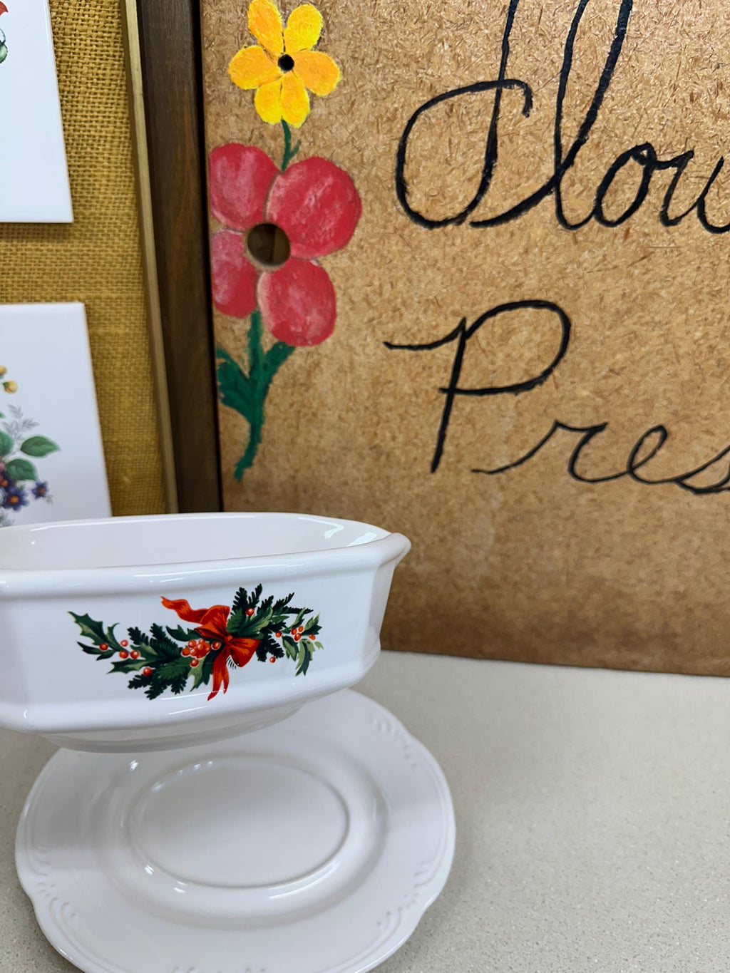 Vintage Christmas Tree Gravy Boat and Saucer: Pfaltzgraff USA