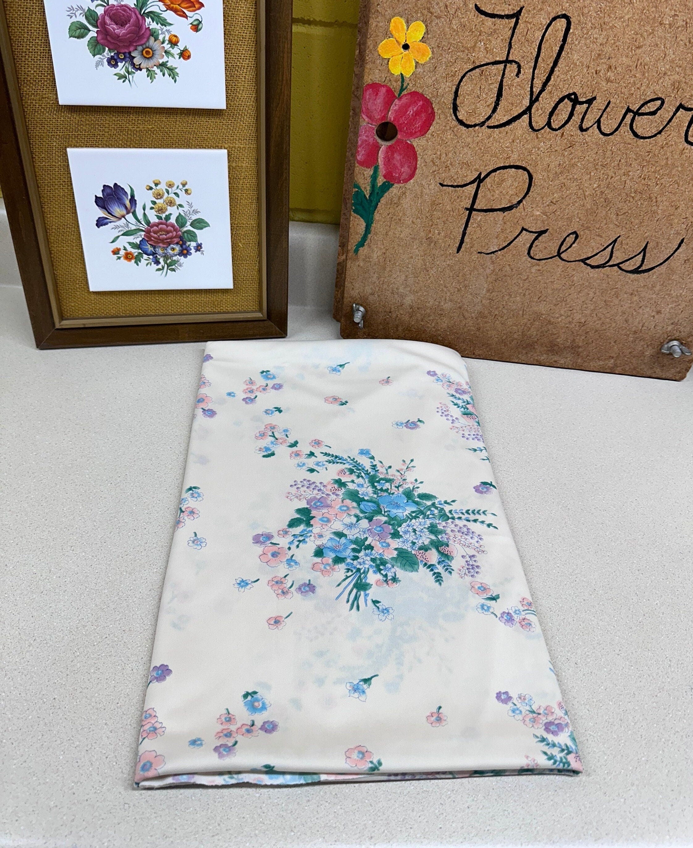 Vintage Fabric Material Textiles Floral Stretchy Pink Purple Aqua Blue 62 x 68 Inches