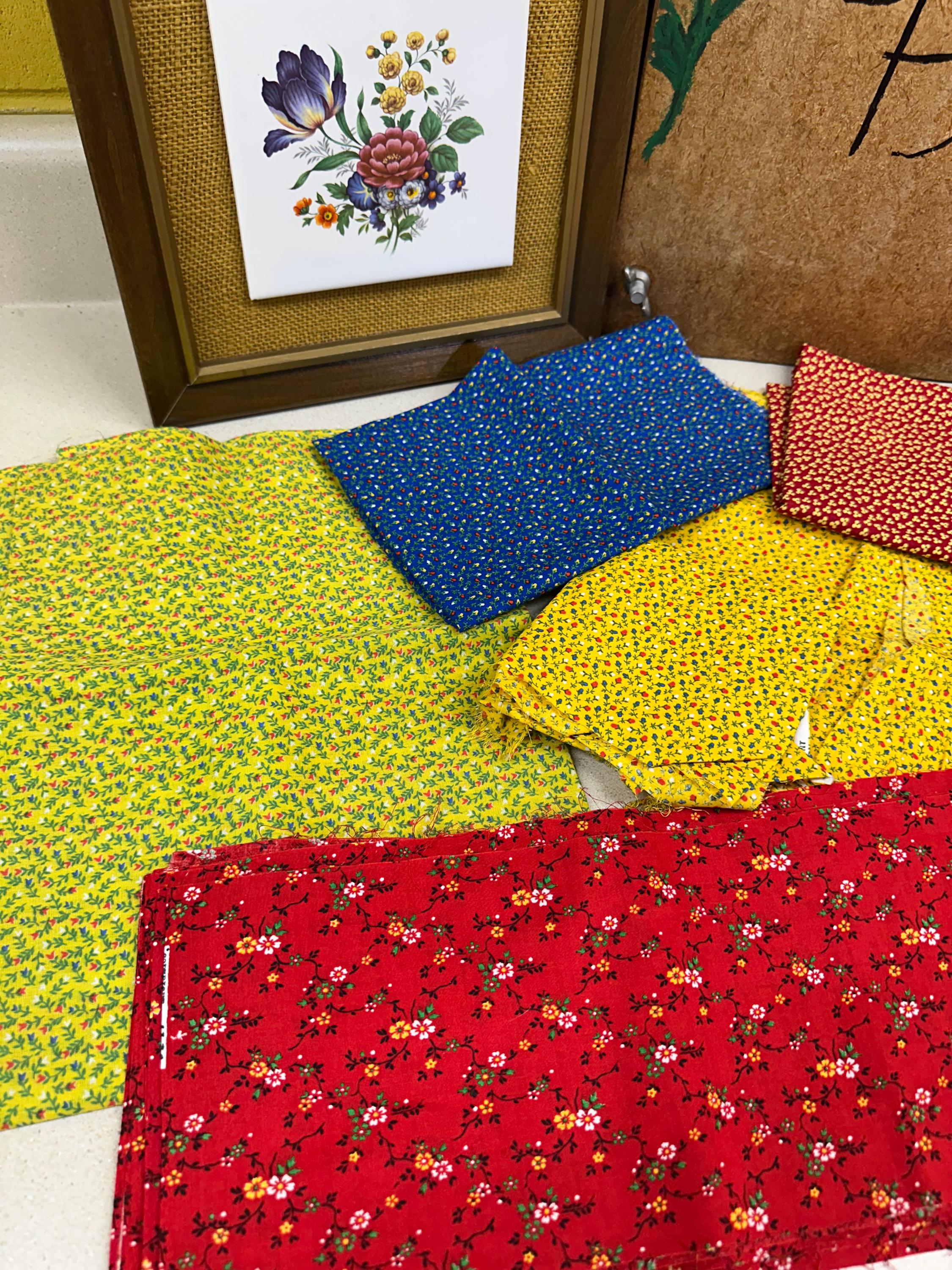 Vintage Floral Fabric Bundle: 6 Retro Sewing Craft Textiles