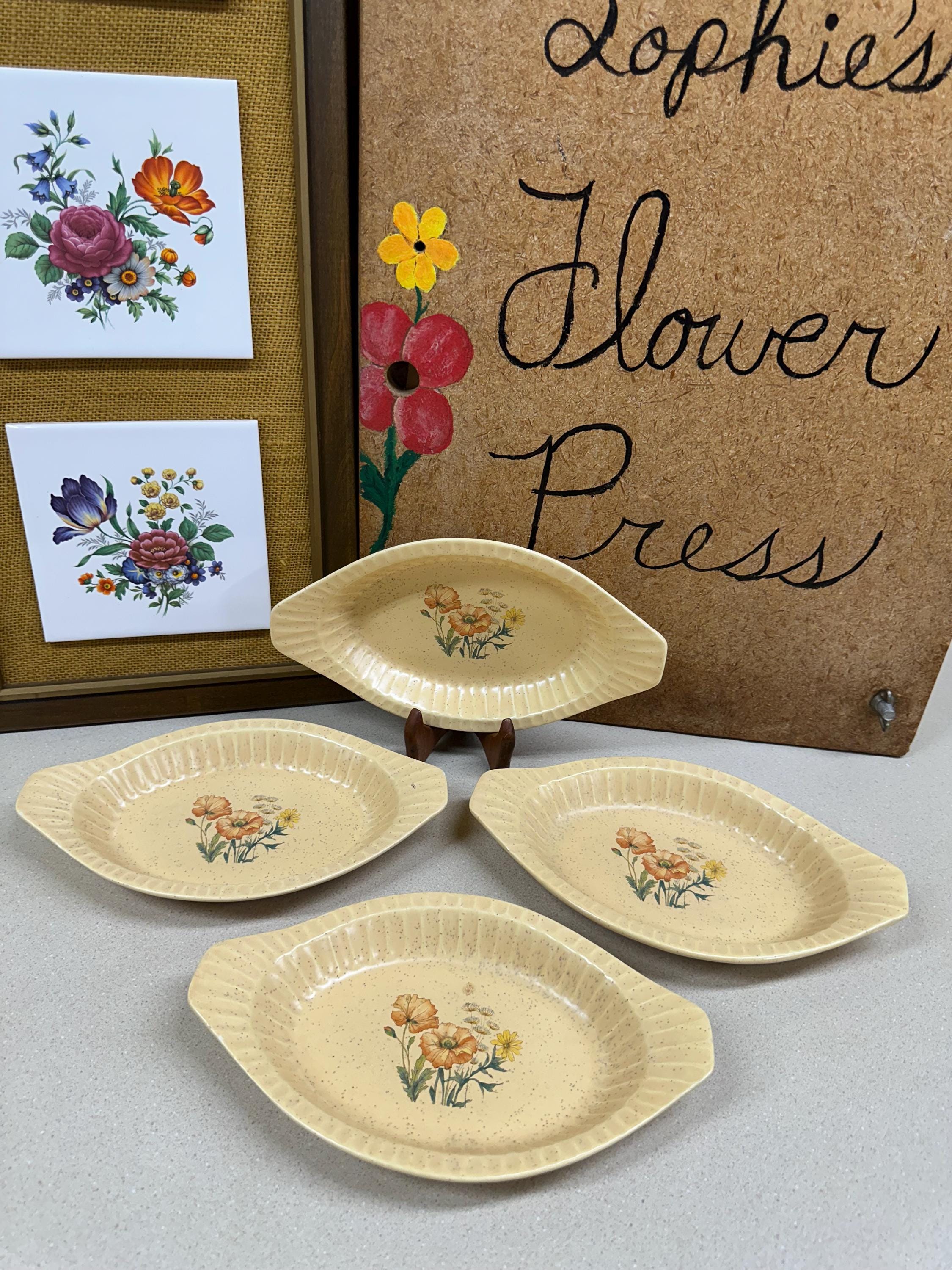 Vintage Treasure Craft Au Gratin Dishes: Floral Kitchen Decor, Set of 4