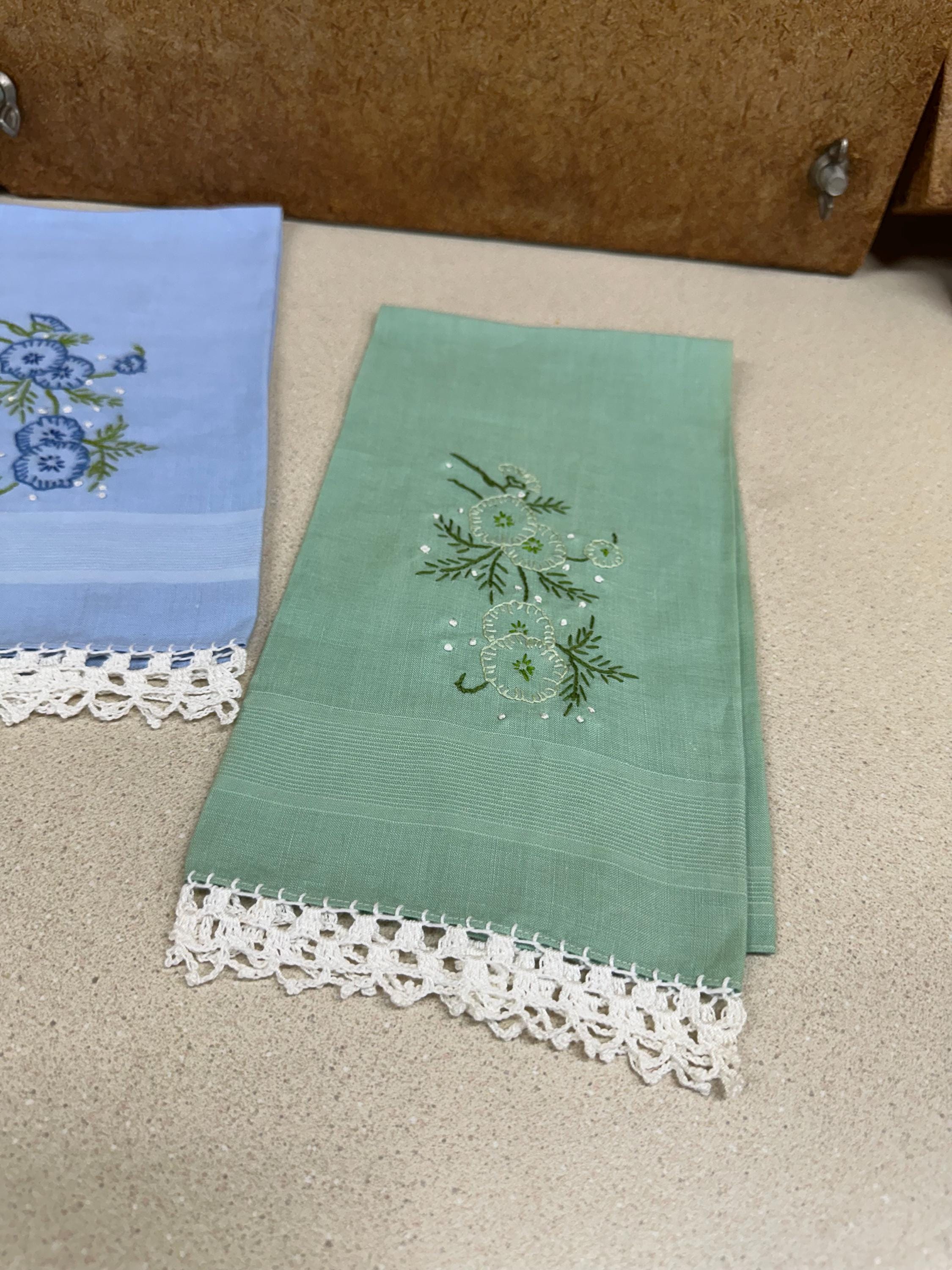 Embroidered Linen Hand Towel Set: Vintage Floral Bathroom Decor
