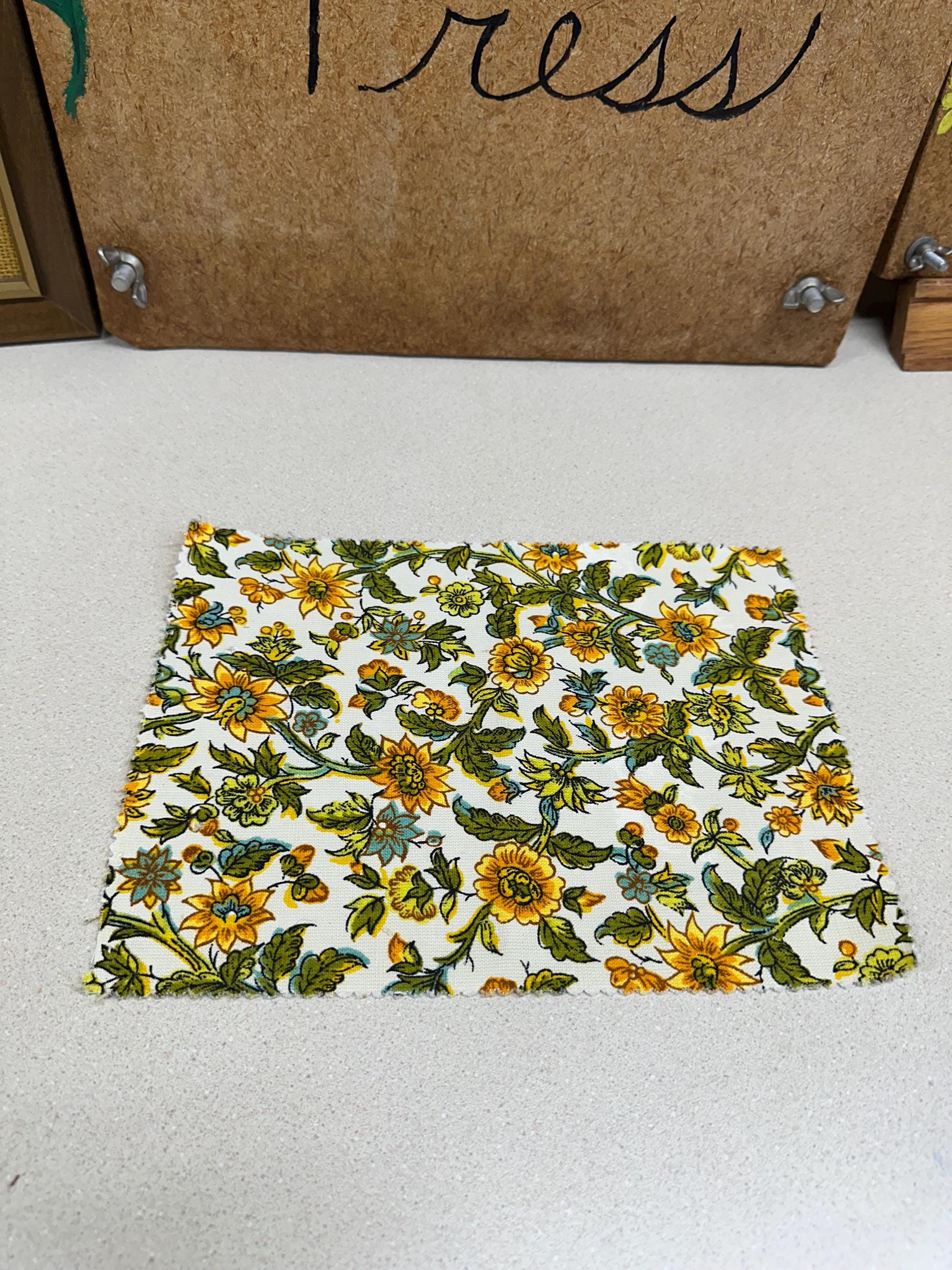 Vintage Floral Fabric Samples: Retro Textile Pieces, Set of 4