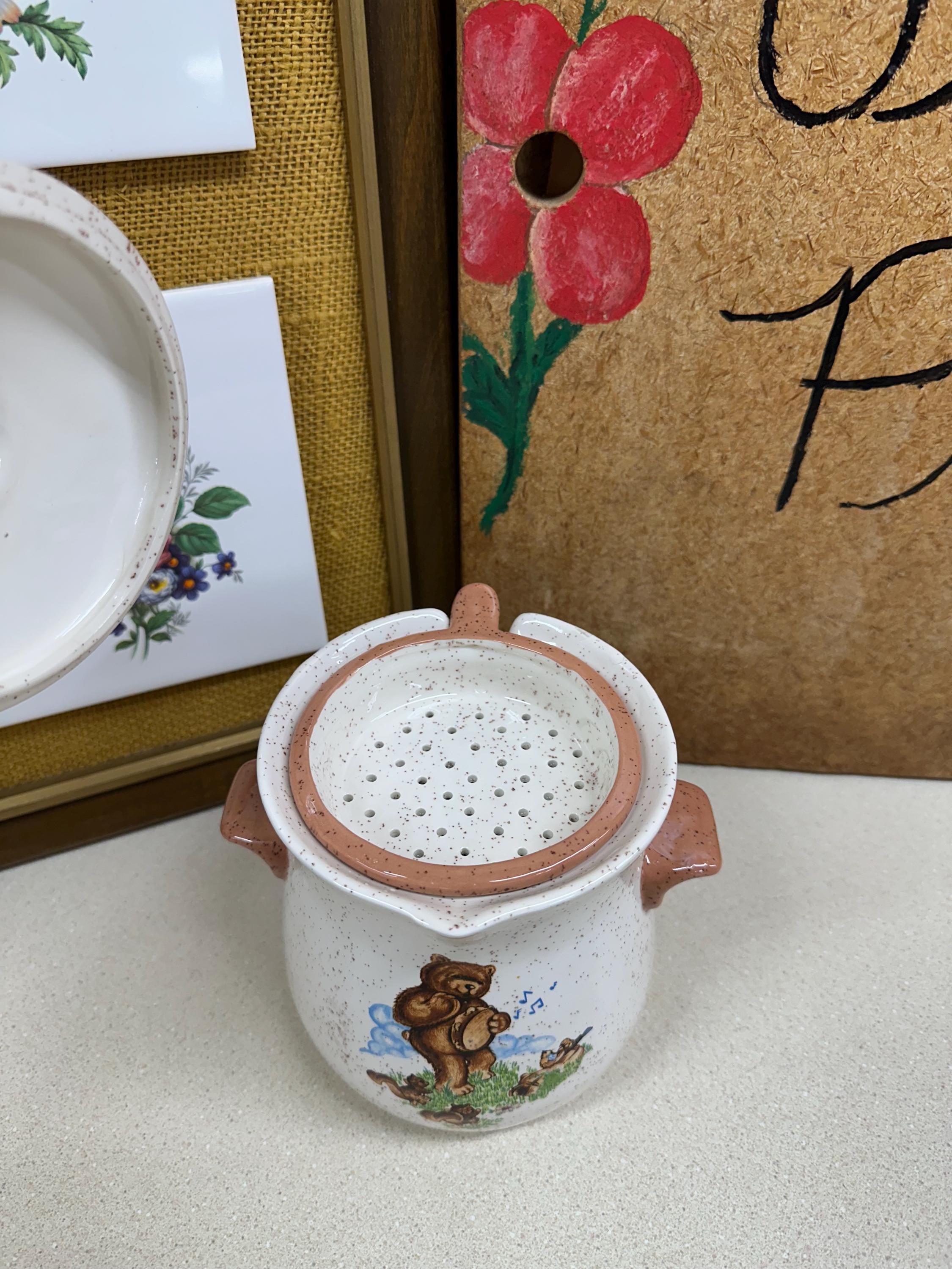 Vintage Pot with Lid and Strainer Bear Rainbow Unique Vintage