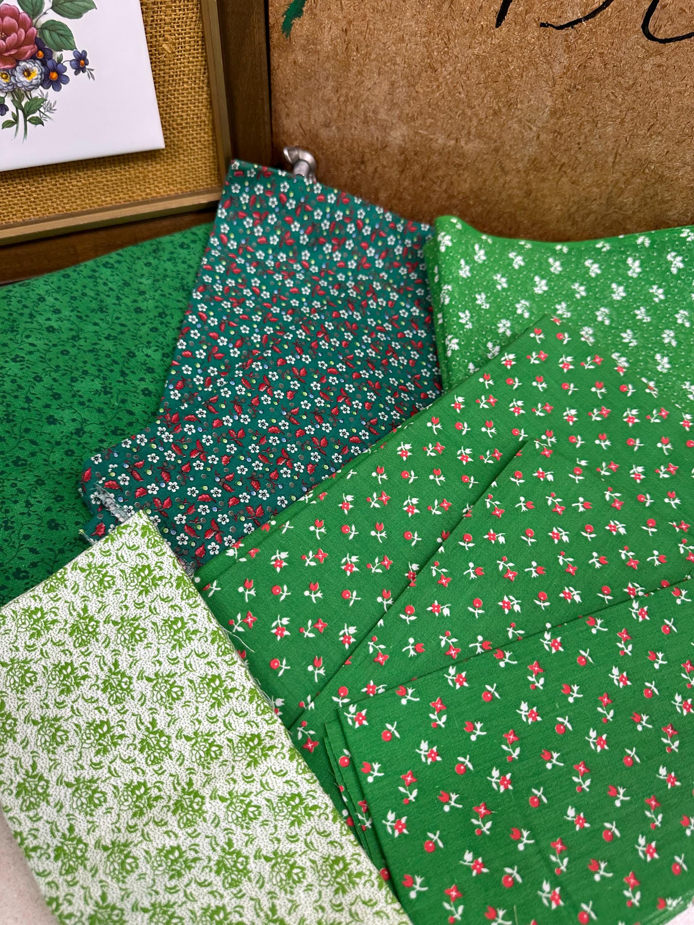 Vintage Floral Fabric Bundle: Retro Sewing & Craft Textiles - 5 Patterns