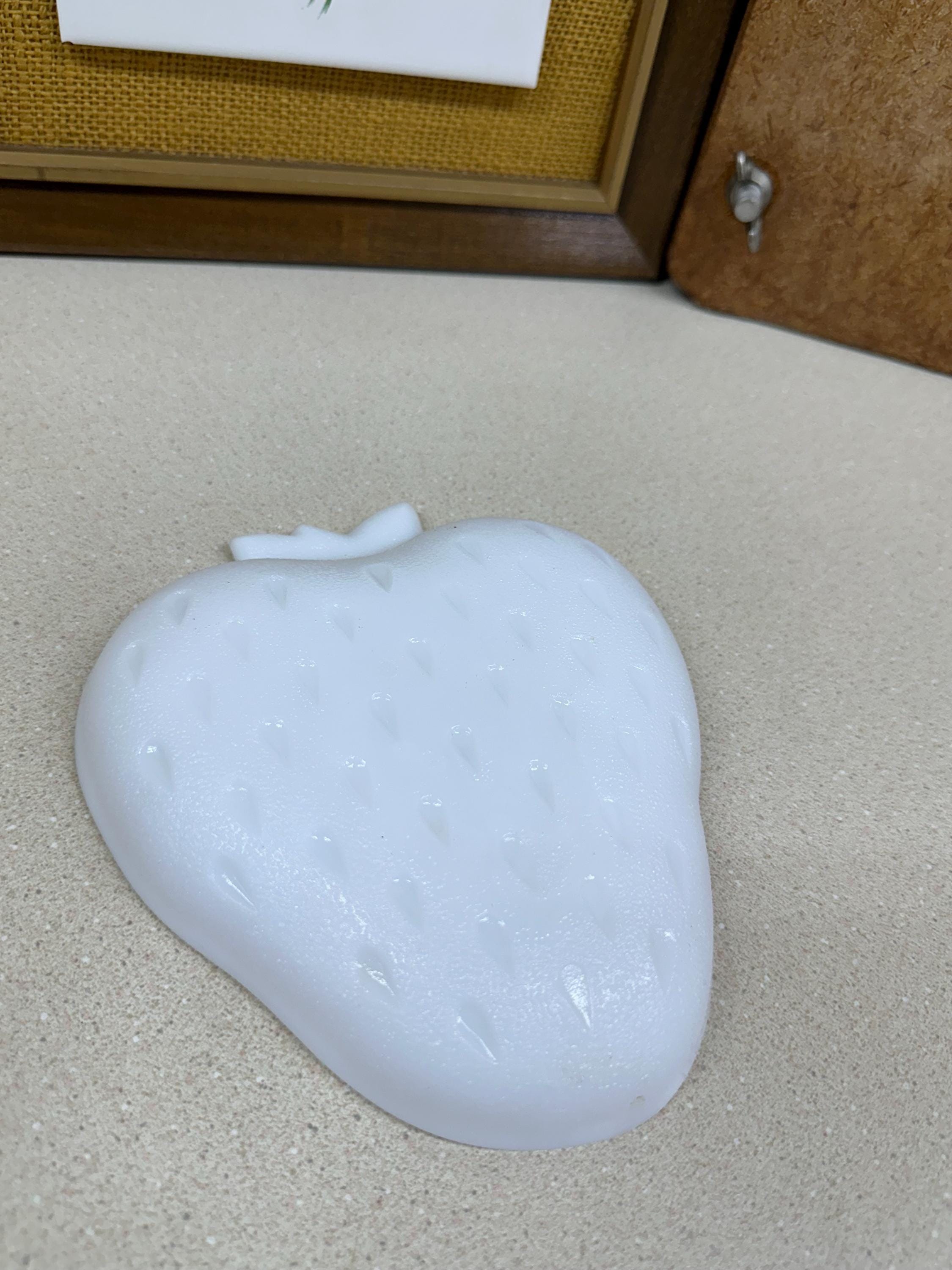Vintage Strawberry Milk Glass Trivet: Retro Farmhouse Kitchen Decor