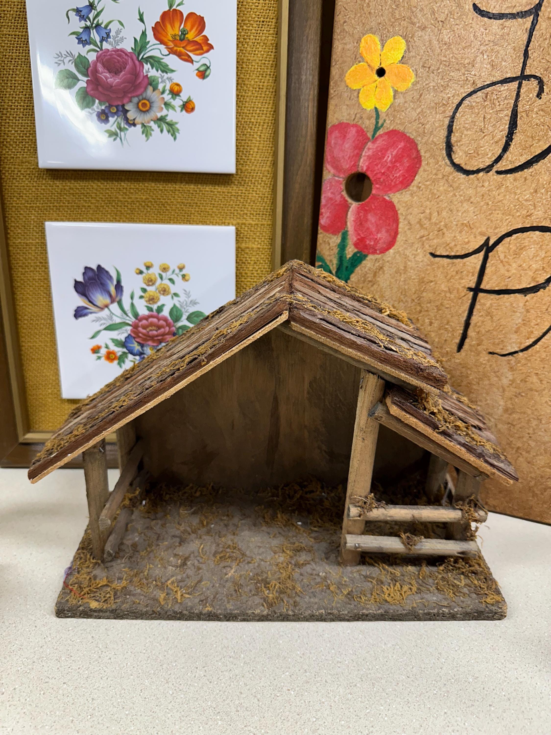 Vintage Nativity Scene: 13 Piece Religious Christmas Decor