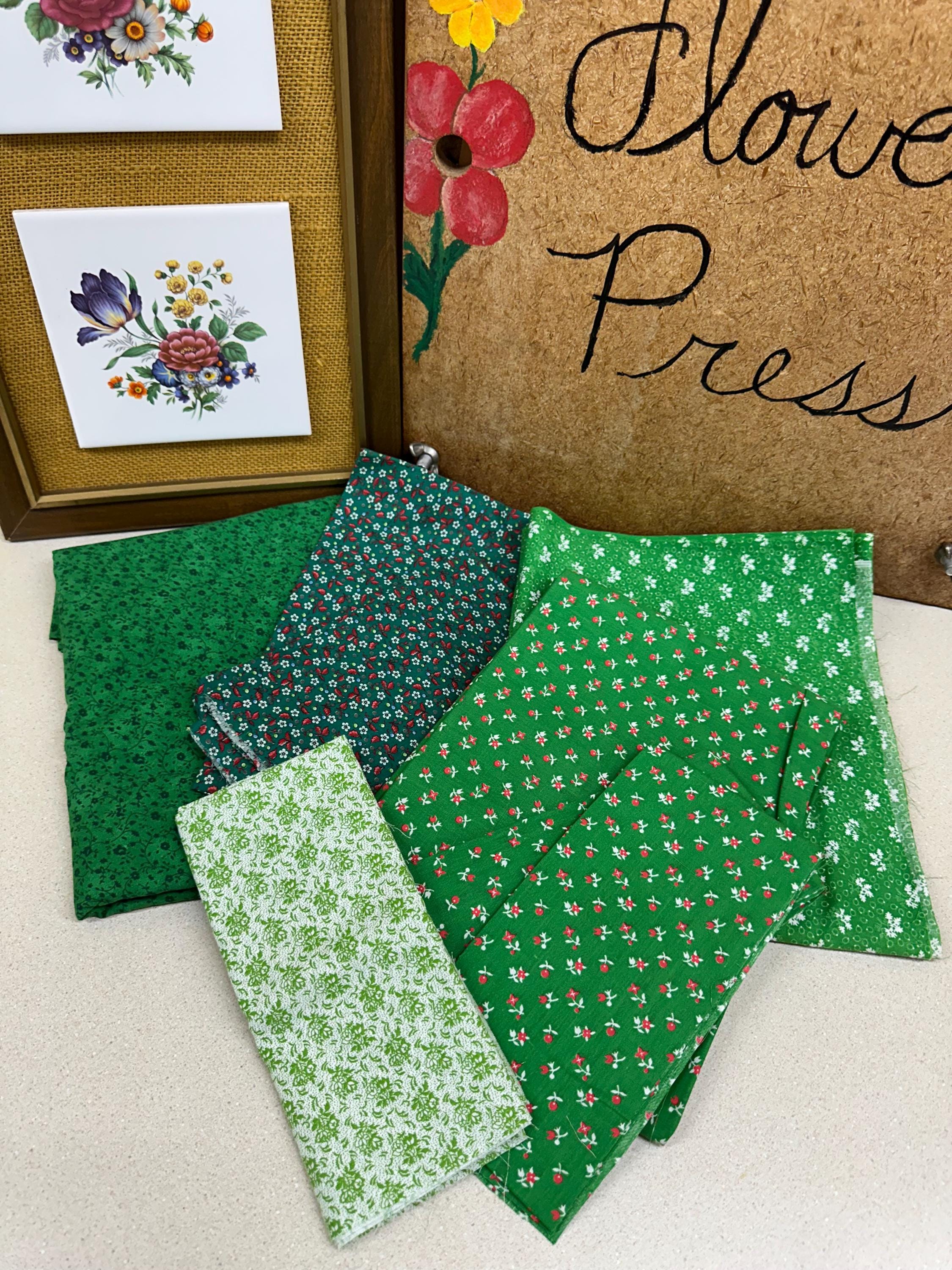 Vintage Floral Fabric Bundle: Retro Sewing & Craft Textiles - 5 Patterns