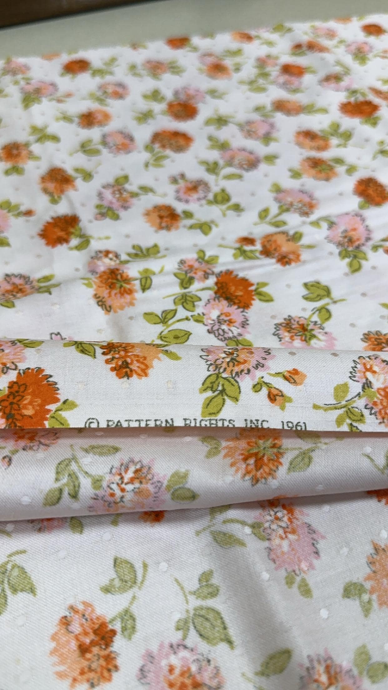 Vintage Floral Fabric: Pink, Orange & Green Textiles - 34 x 106 Inches
