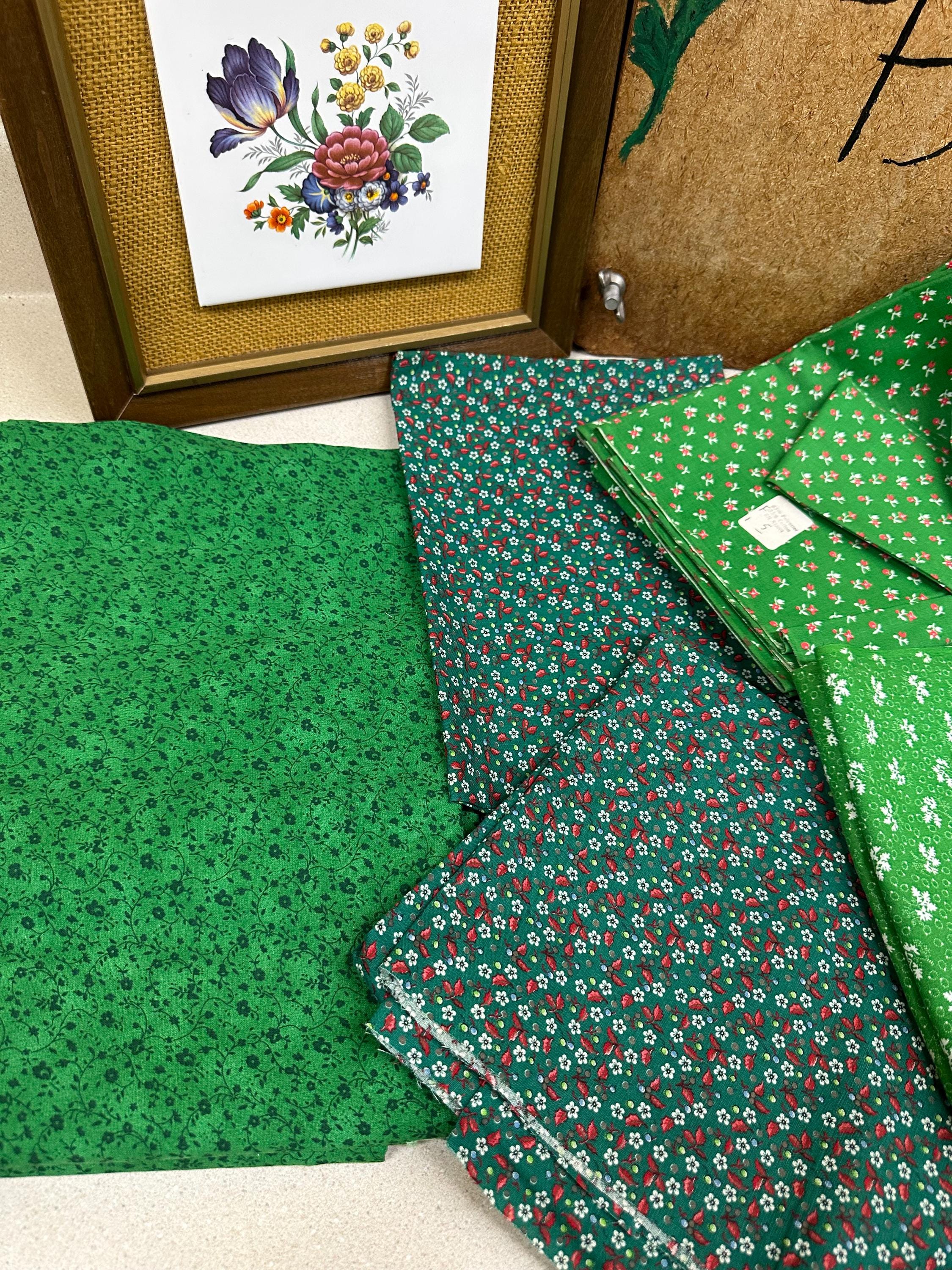 Vintage Floral Fabric Bundle: Retro Sewing & Craft Textiles - 5 Patterns