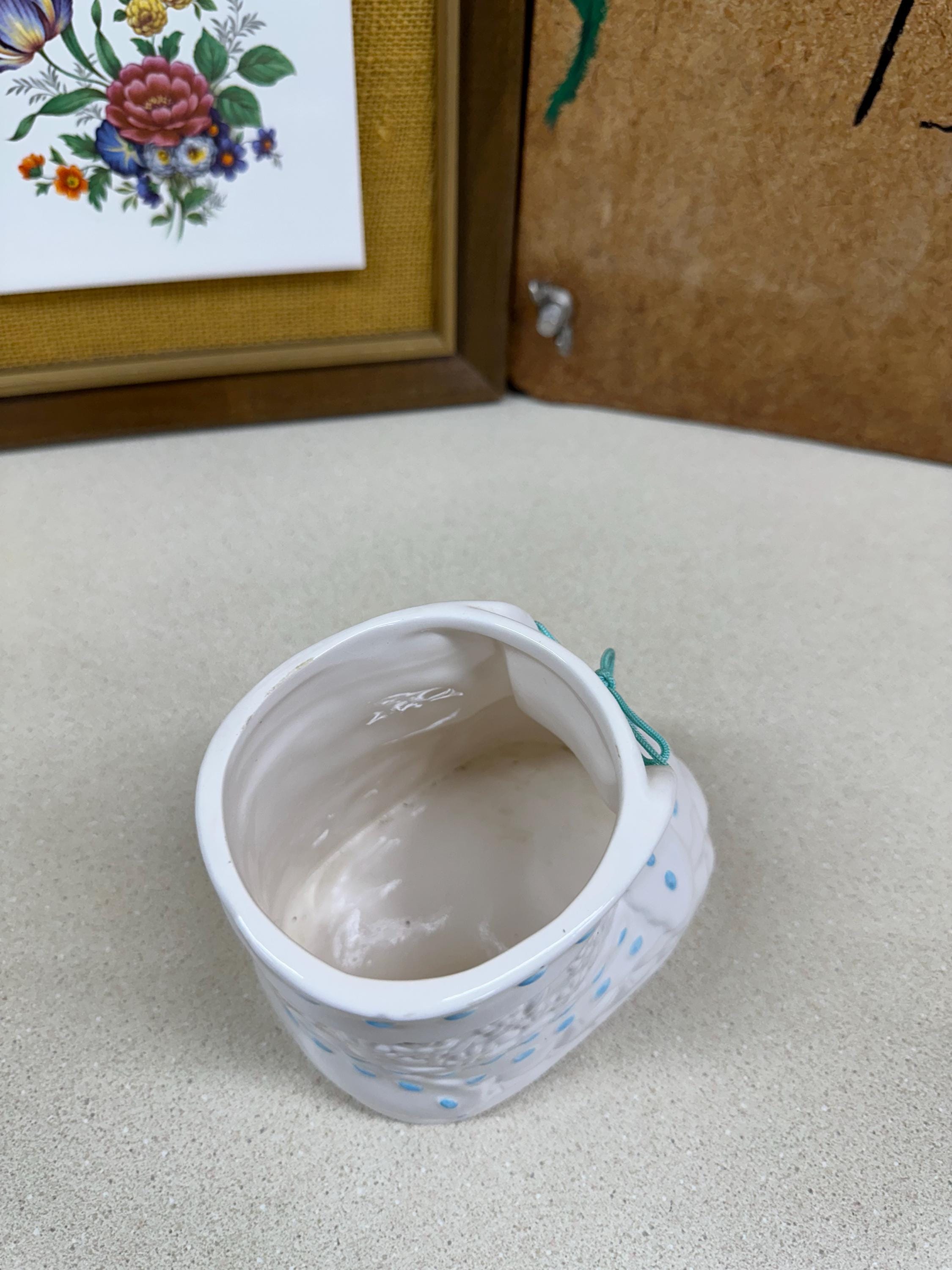 Vintage Blue Boot Planter: Floral Arrangement Plant Vessel