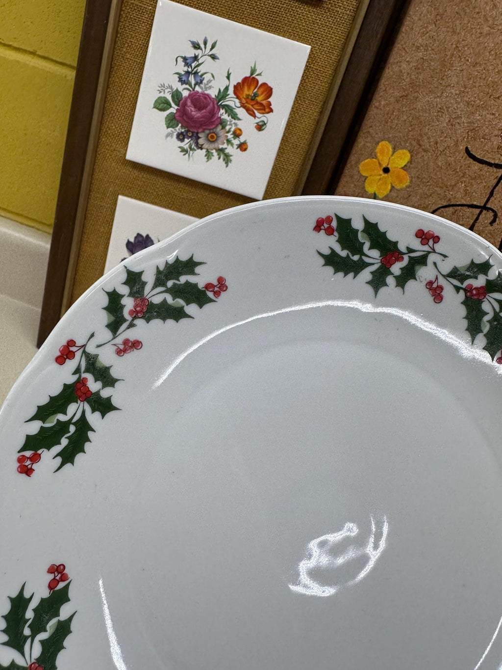 Vintage Christmas Cake Plate: Holiday Holly Berry Pedestal Serving Dish