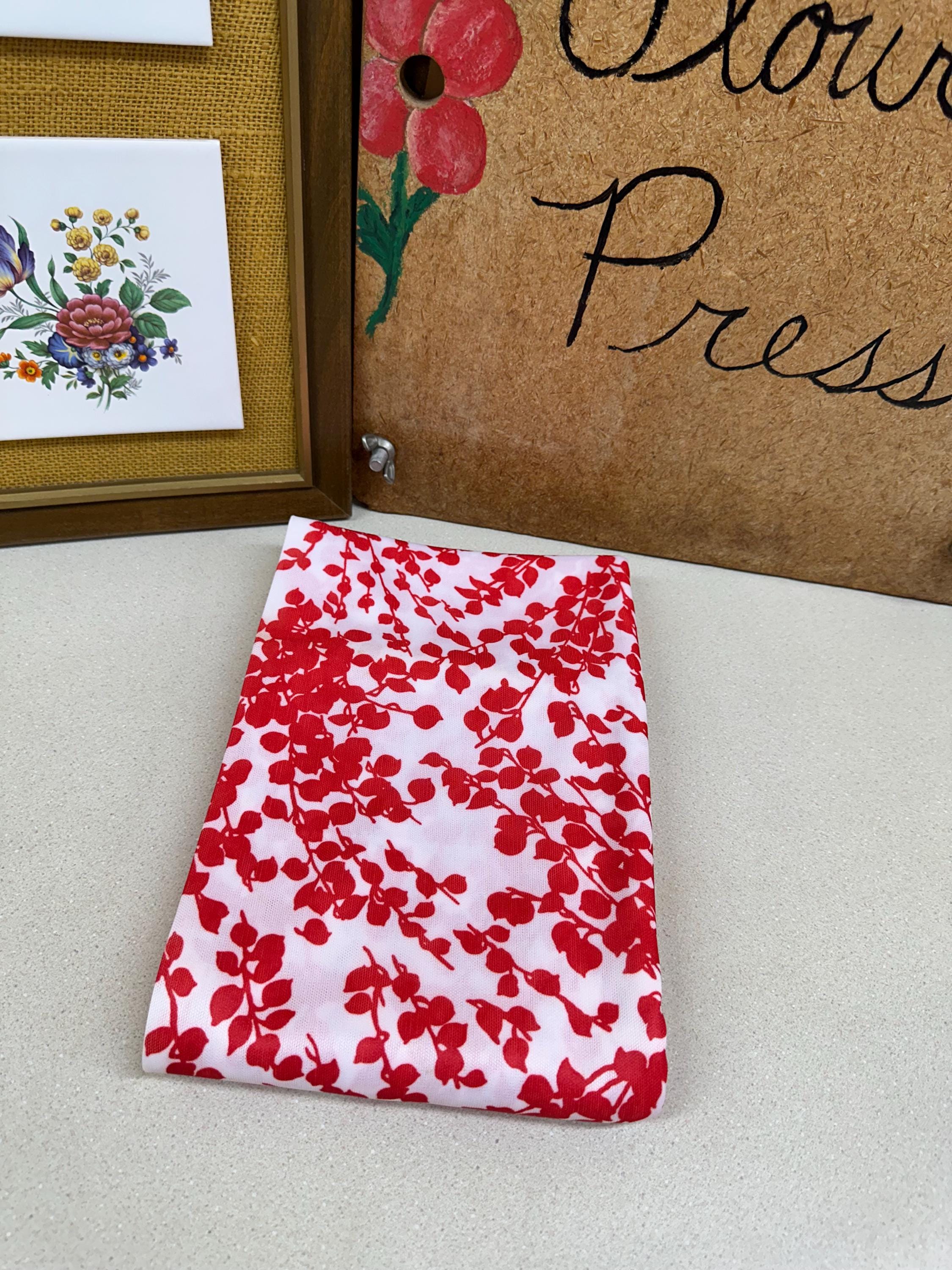 Vintage Floral Fabric: Red & White Stretchy Textiles (60x30 inches